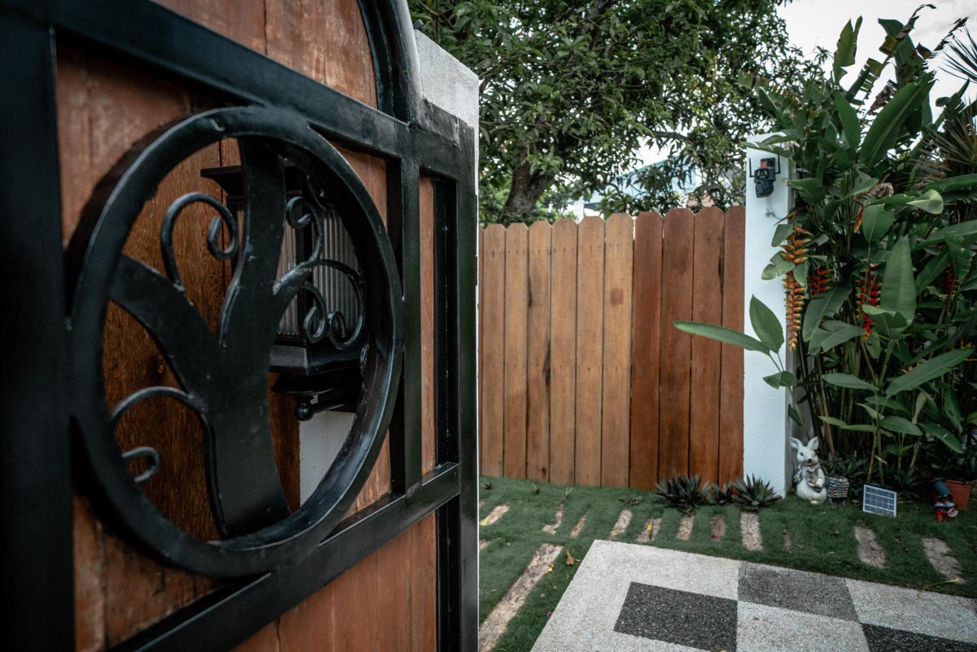 הוילה פנגלאו Tana Mysterious Garden מראה חיצוני תמונה